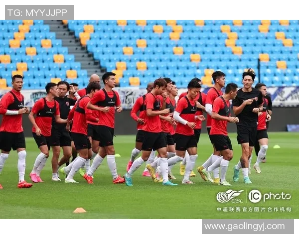 热爱中国足球的国际球星们与中超联赛的深厚情缘 热爱中国足球的国际球星们与中超联赛的深厚情缘