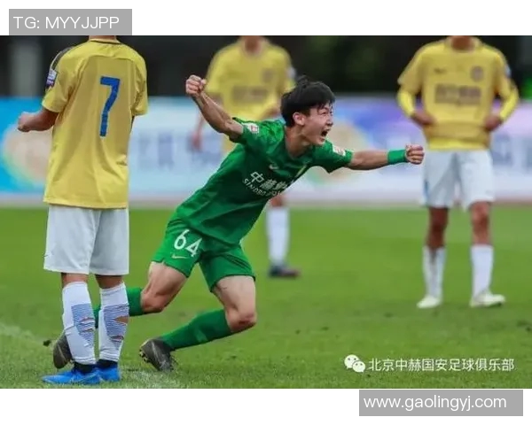 中国足球后卫寻找球星精彩瞬间揭秘 追梦征程与个人突破全纪录 中国足球后卫寻找球星精彩瞬间揭秘 追梦征程与个人突破全纪录